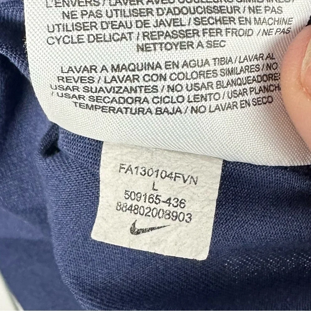 Nike *size large